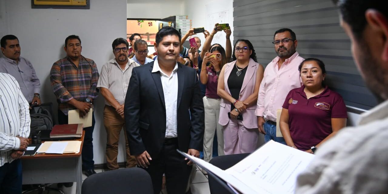 Nuevo titular del Registro Civil Tuxpan