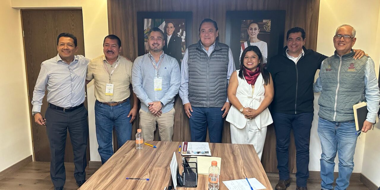 Daniel Cortina sostiene agenda de trabajo en la capital del Estado para fortalecer el desarrollo de Tuxpan