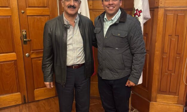 Alcalde de Cerro Azul se reúne con el Secretario de Gobierno