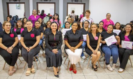 A través de talleres de capacitación, DIF Tuxpan fortalece el autoempleo, el emprendimiento y el desarrollo económico de las familias