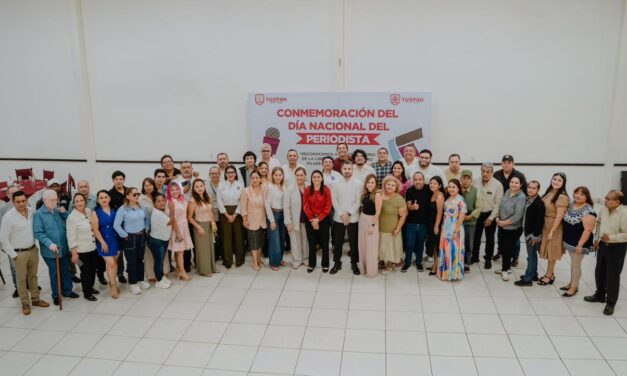 El Ayuntamiento de Tuxpan que preside Daniel Cortina Martínez, ofreció una recepción especial por el Día Nacional del Periodista