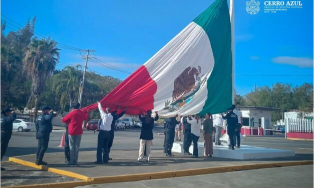 En Cerro Azul conmemoran el Día de la Bandera
