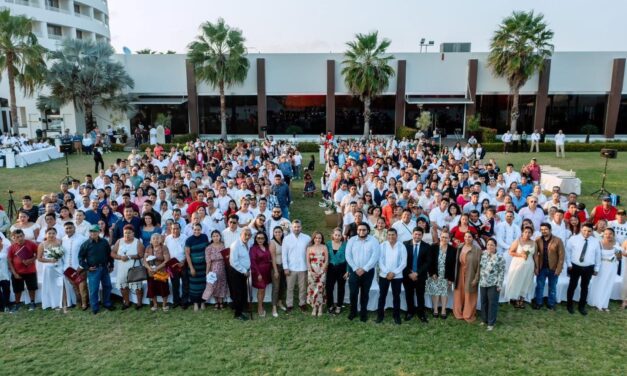 Tuxpan celebra la unión y la certeza: 157 parejas dan un paso firme en “Matrimonios 2026”
